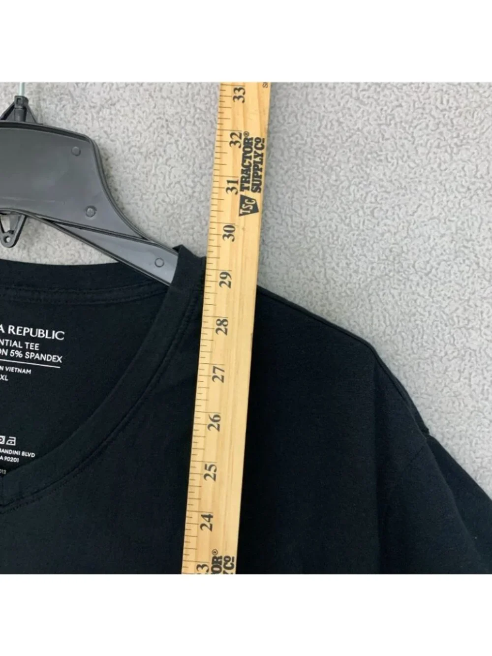 NWOT Banana Republic Men's XL Essential Tee Black 95% Cotton Spandex